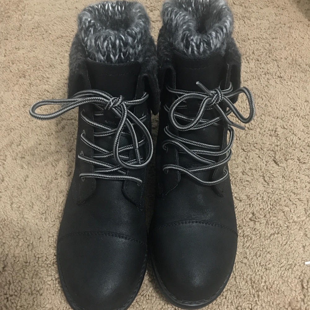 women’s boots size 7.5